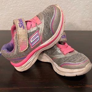 🌈3/$20 🌈 Skechers Gray Pink Glitter Sneakers Baby Size 6 Tennis Shoes Slip On